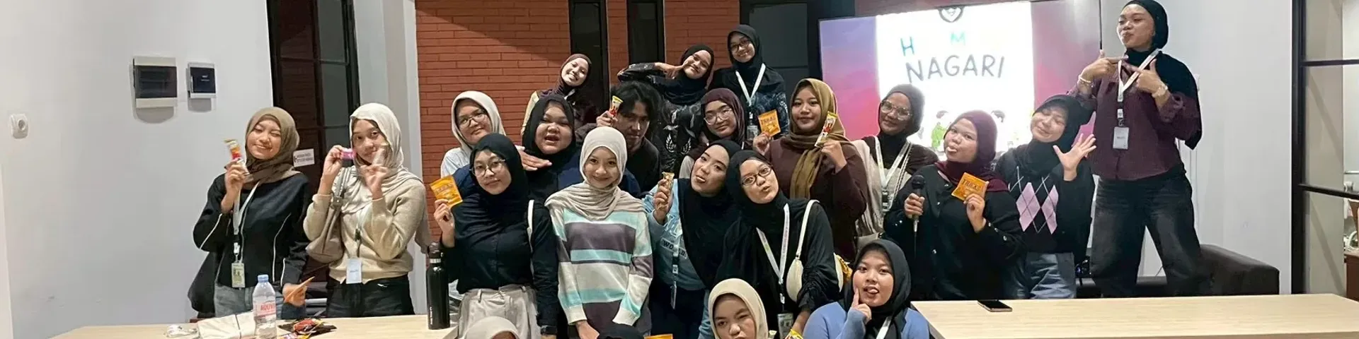 Header Himpunan Mahasiswa Tata Boga, Tata Busana, Tata Rias dan Kecantikan