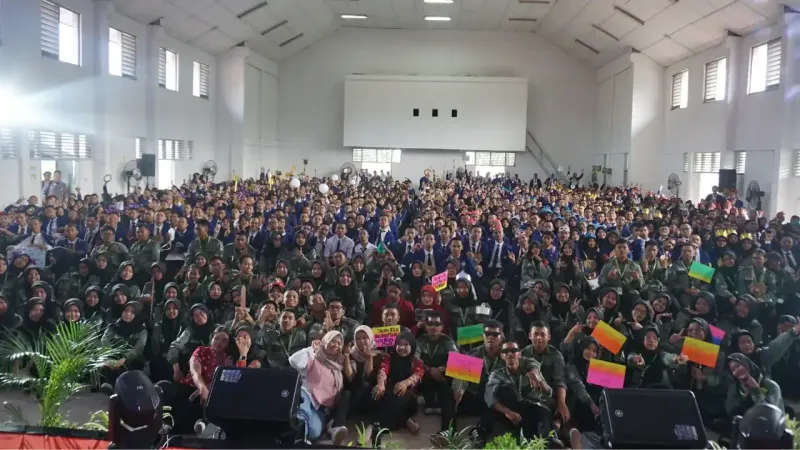 Sesi PKKMB KM FV UNY 2025 — Dokumentasi #10