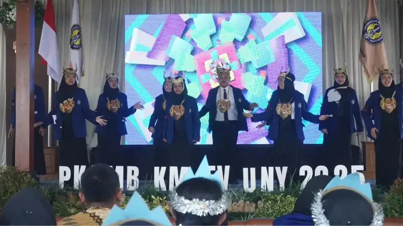 Keseruan PKKMB KM FV UNY 2025 — Dokumentasi #8